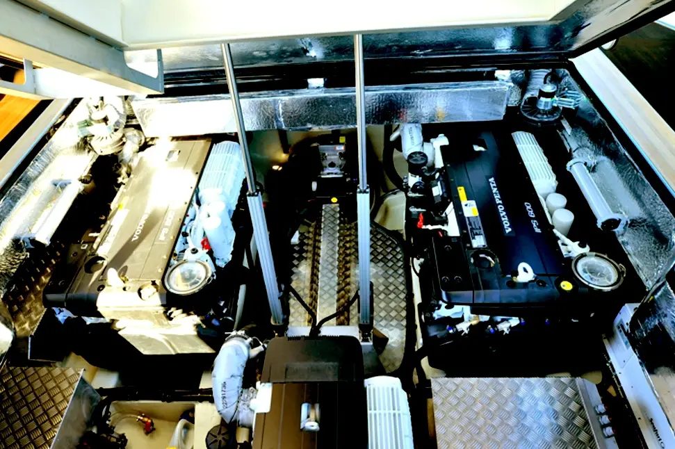 3xd6-600-engine-bay Engine compartment viewed from above, with three Volvo Penta D6-600, metal panels and a non-slip floor.