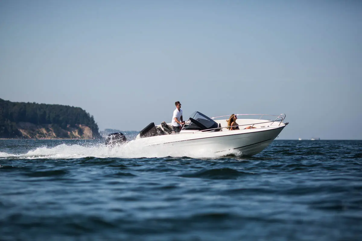 630 BR (7) Parker 630 Bow Rider