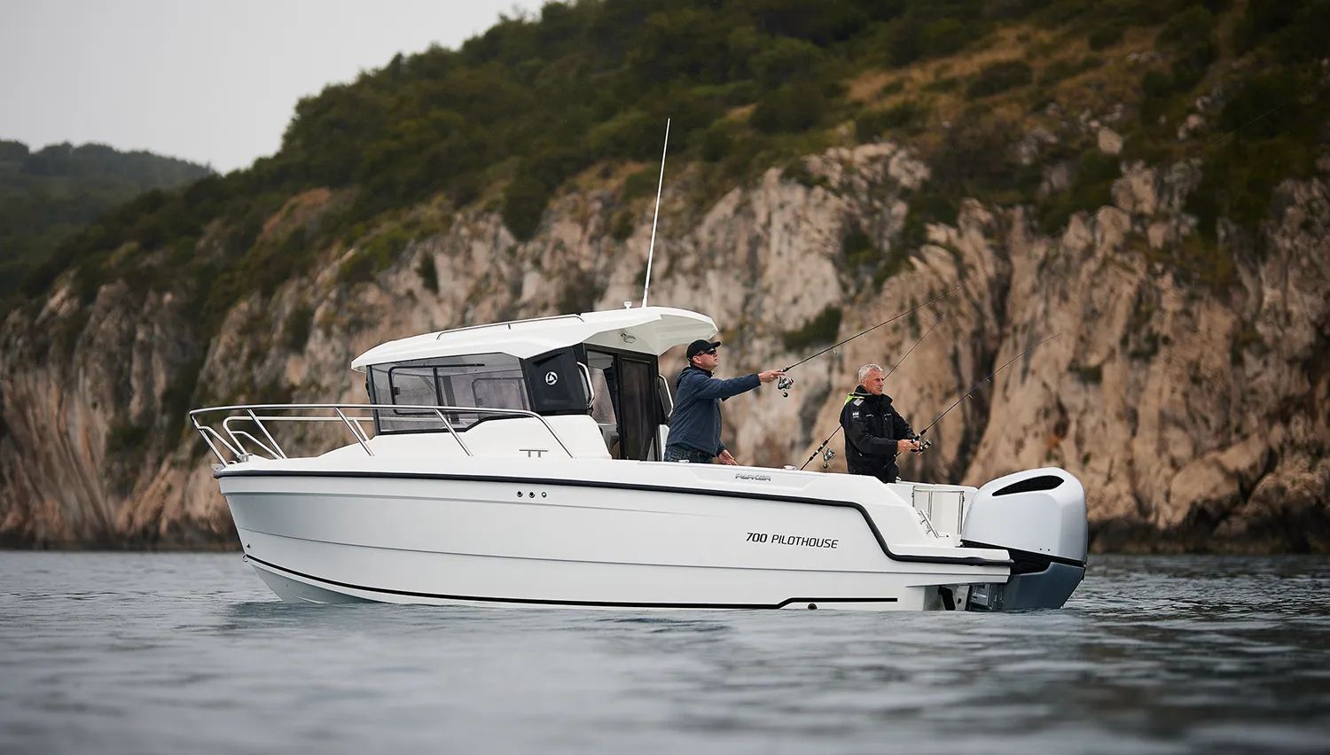 Parker 700 Pilothouse Fischerboot verfügbar