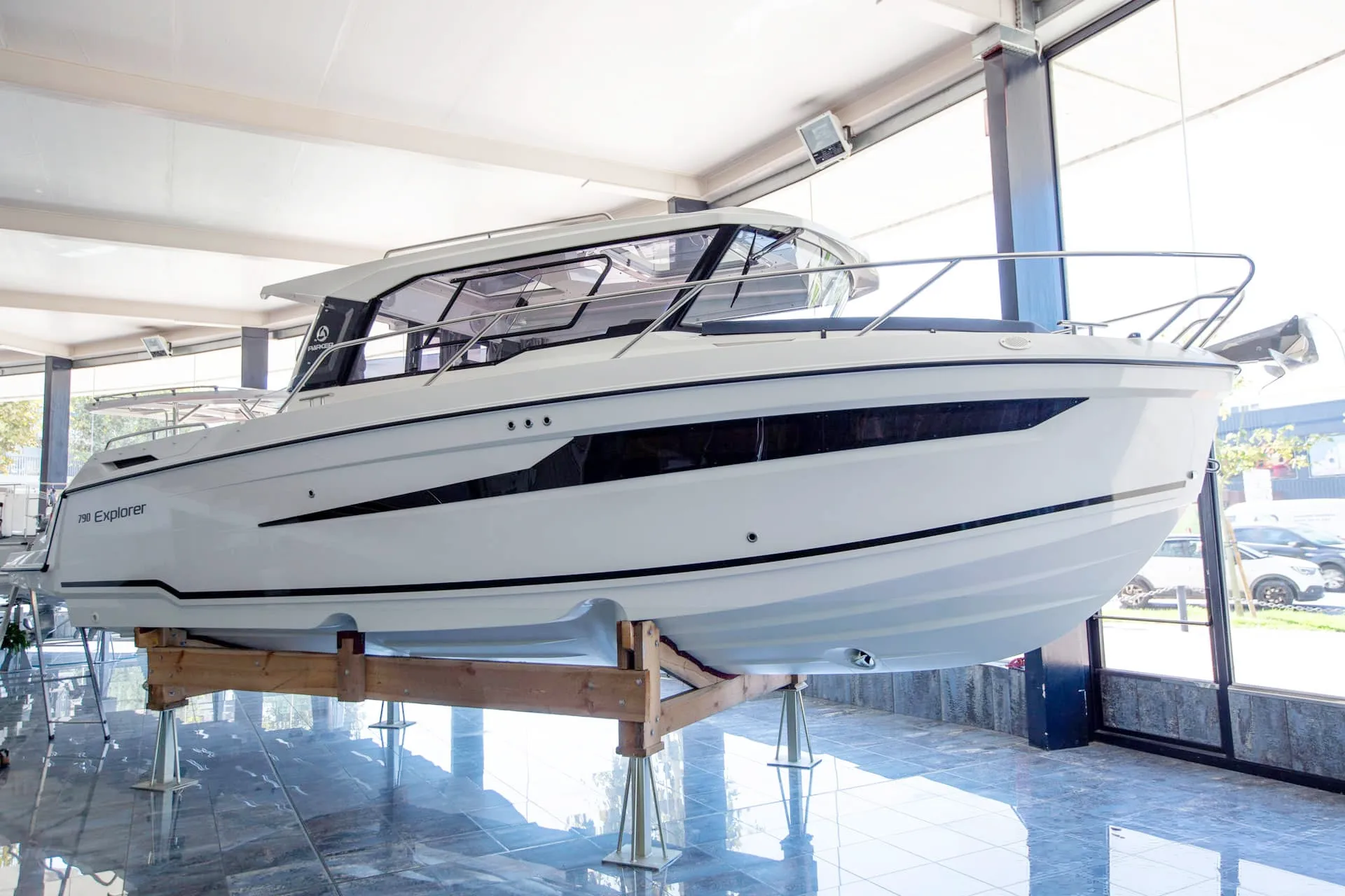 Parker 790 Explorer barco de pesca nuevo en Nautic Luis