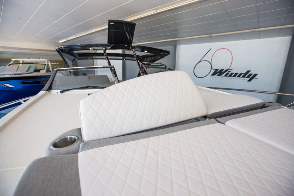 Windy 40 Camira RS