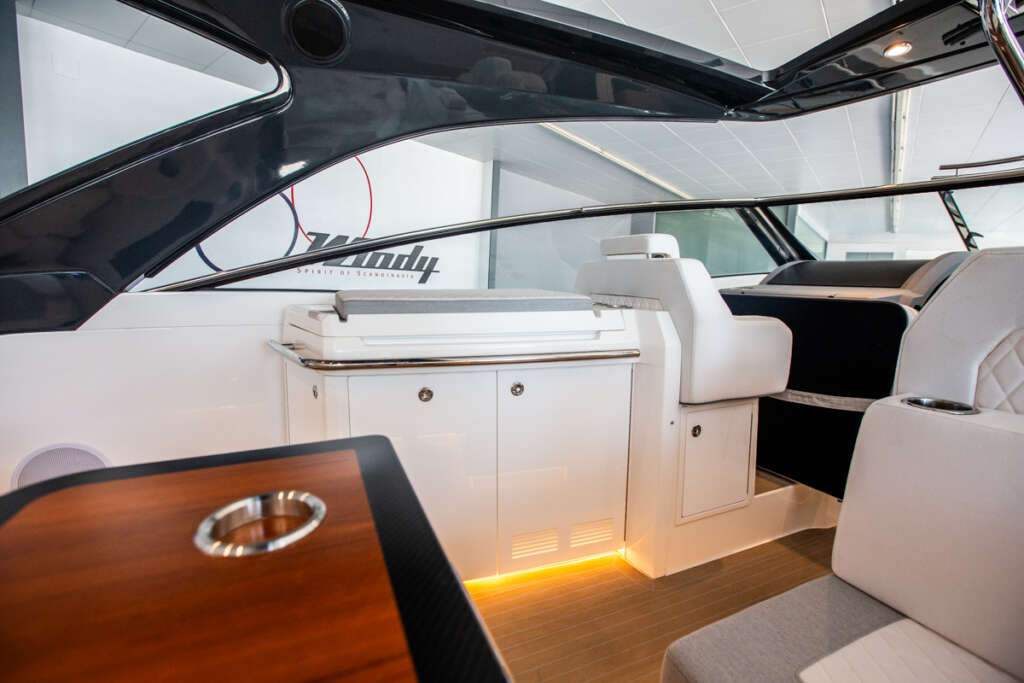 Windy 40 Camira RS