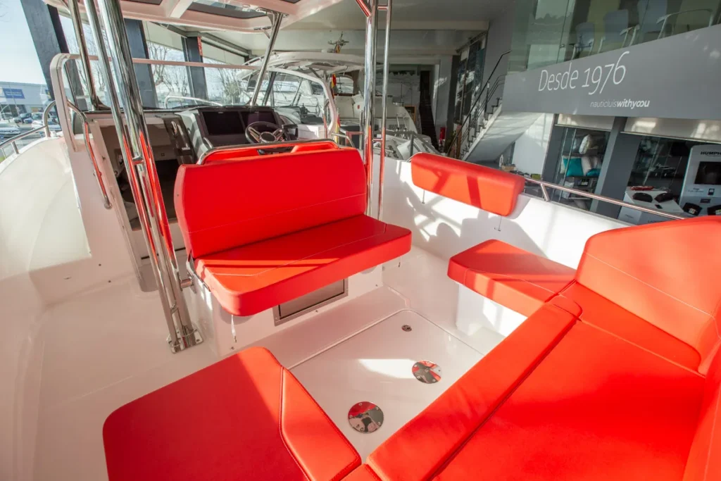 Bañera de la Nimbus T9 de Nautic Luis