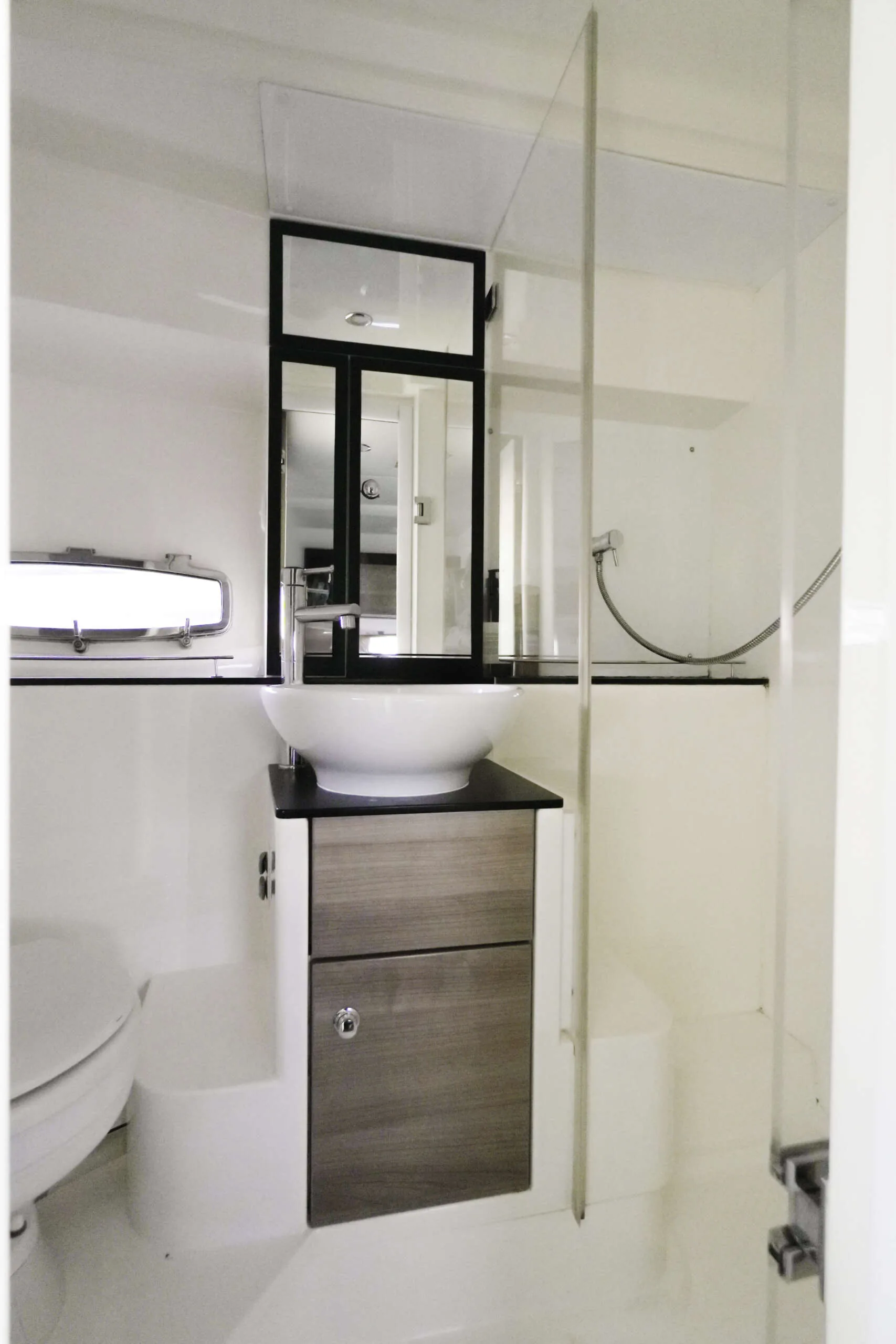 Sealine SC35 Baño